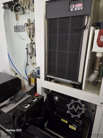 Horizontal machining center Kitamura Mycenter-HX250iG