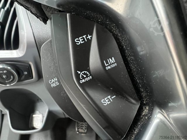 Kleinbus FORD Transit Custom 2.0 TdCi L1H1 9Sitze Motor Defect