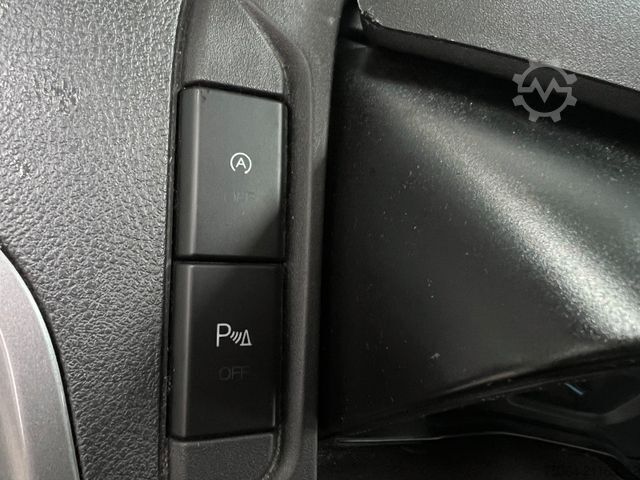 Kleinbus FORD Transit Custom 2.0 TdCi L1H1 9Sitze Motor Defect