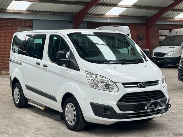 Kleinbus FORD Transit Custom 2.0 TdCi L1H1 9Sitze Motor Defect