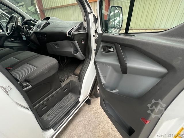 Kleinbus FORD Transit Custom 2.0 TdCi L1H1 9Sitze Motor Defect