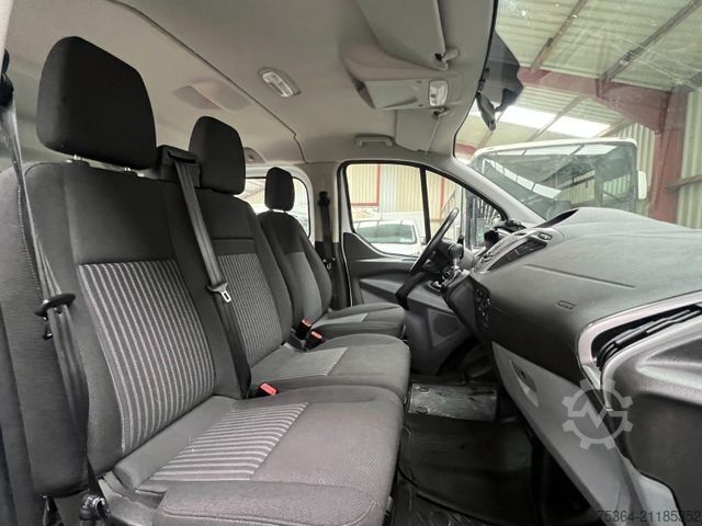 Kleinbus FORD Transit Custom 2.0 TdCi L1H1 9Sitze Motor Defect