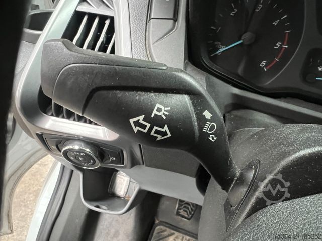 Kleinbus FORD Transit Custom 2.0 TdCi L1H1 9Sitze Motor Defect