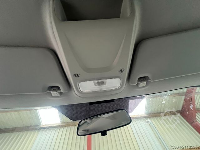 Kleinbus FORD Transit Custom 2.0 TdCi L1H1 9Sitze Motor Defect