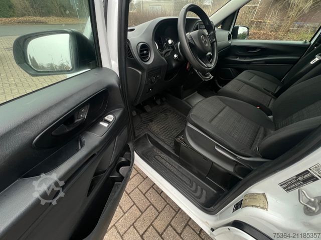 Kleinbus MERCEDES-BENZ Vito 111 Cdi BlueTEC 9 Sitze Klima Navi Tempomat