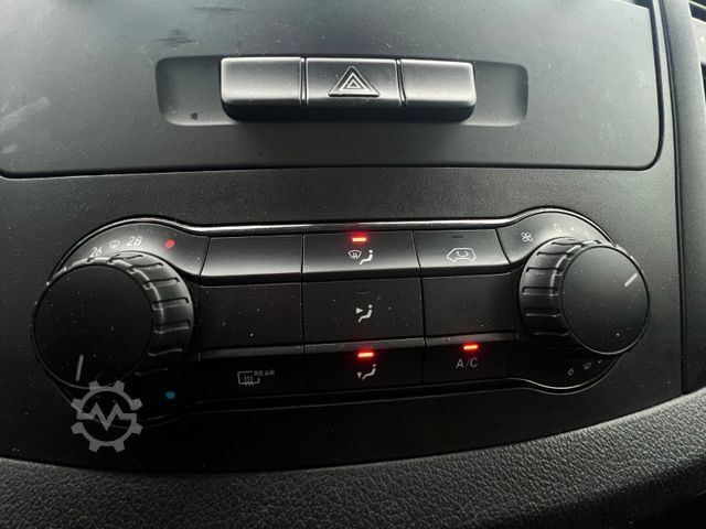 Kleinbus MERCEDES-BENZ Vito 111 Cdi BlueTEC 9 Sitze Klima Navi Tempomat
