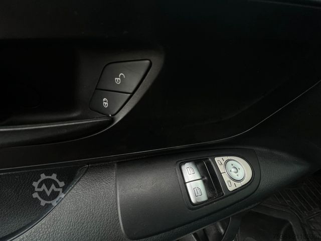 Kleinbus MERCEDES-BENZ Vito 111 Cdi BlueTEC 9 Sitze Klima Navi Tempomat