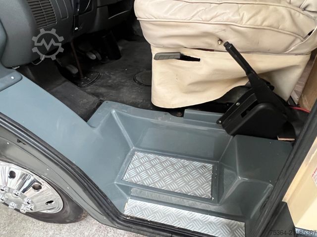 Integriertes Wohnmobil TABBERT FFB 680 Classic Fiat 2.5 Diesel Solar Hubbett Tv