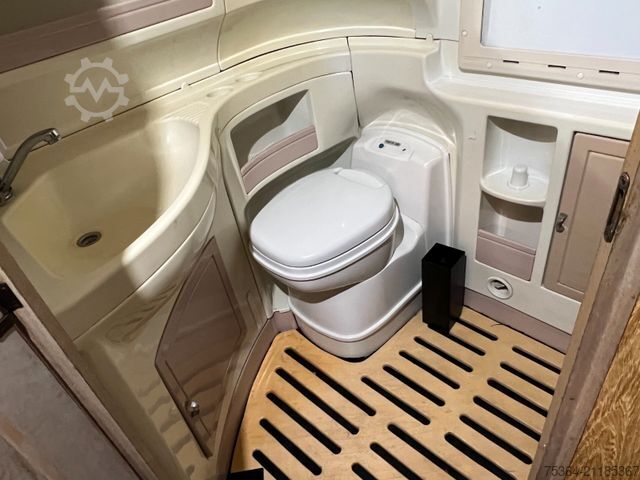 Integriertes Wohnmobil TABBERT FFB 680 Classic Fiat 2.5 Diesel Solar Hubbett Tv