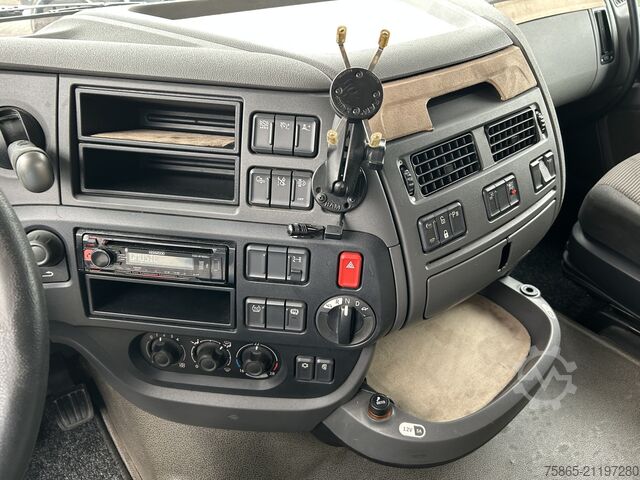 Standard-SZM DAF XF 460 FT Space Cab / 661 dkm / Tacho V2 / PTO ...