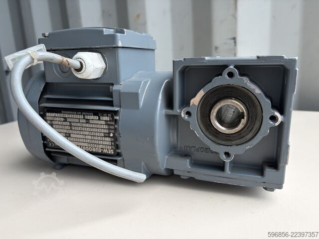SEW-EURODRIVE WA20 DR63L4 gear motor 0.25 kW 27 rpm 45 Nm i=48 3-phase SEW-EURODRIVE WA20 DR63L4 Getriebemotor 0,25 kW 27 U/min 45 Nm i=48 3-Phasen SEW-EURODRIVE WA20 DR63L4 Getriebemotor 0,25 kW 27 U/min 45 Nm i=48 3-Phasen