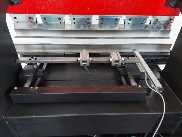 Hydr. Press brake AMADA RG 25-12