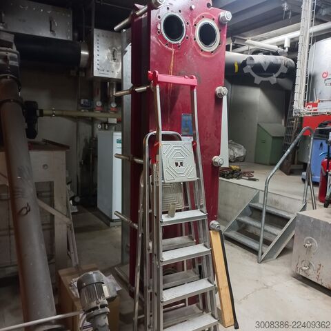 2 wood chip boilers, 300 kW and 550 kW Schmid AG UTSK-550.22 und UTSK-300.22