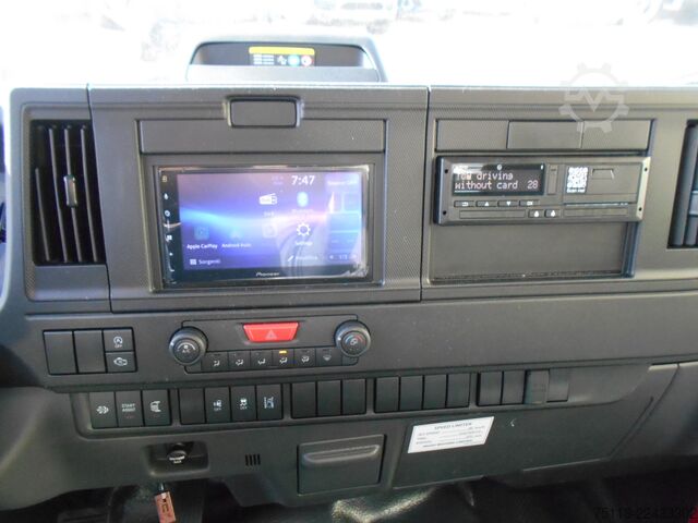 Transporter mit Kipper Isuzu M30 (7,5 ton) - GRU E RIBALTABILE