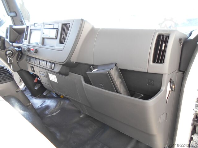 Transporter mit Kipper Isuzu M30 (7,5 ton) - GRU E RIBALTABILE