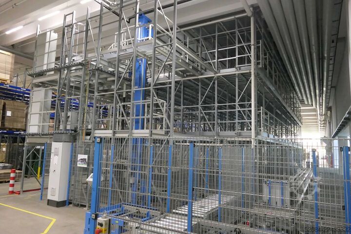 Vollautomat Shuttlelager Kardex Shuttlelager zur Palettenpufferung