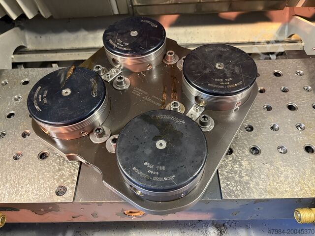 Five-axis machining center CHIRON MILL 800