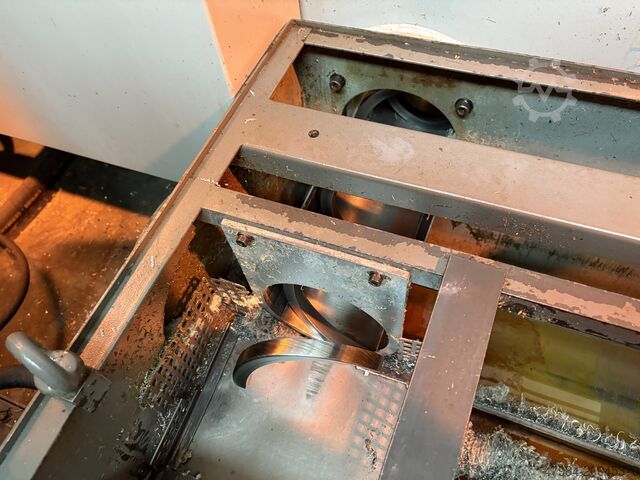 Five-axis machining center CHIRON MILL 800