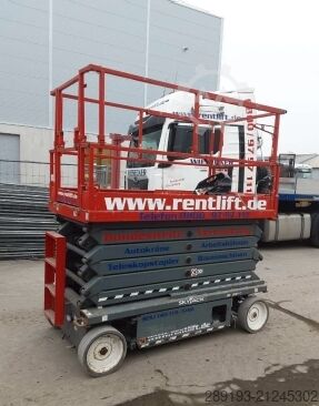 Scherenarbeitsbühne Skyjack SJ III 4740 Elektro 13,80 m