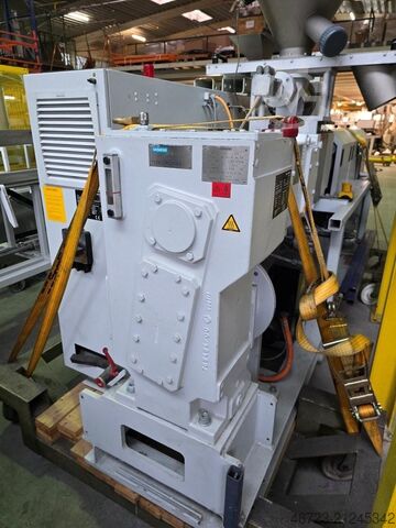 Plastic production line KRAUS - MAFFEI KMD 75 XS/P