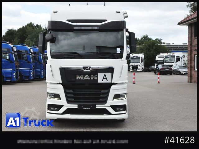 Roll-off tipper truck MAN TGX 26,500 LL, HIAB Intarder Navi Sound, Funk