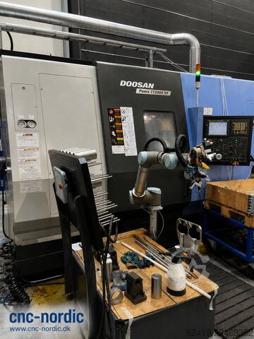 CNC-Dreh- und Fräszentrum Doosan Puma TT 2000 SY