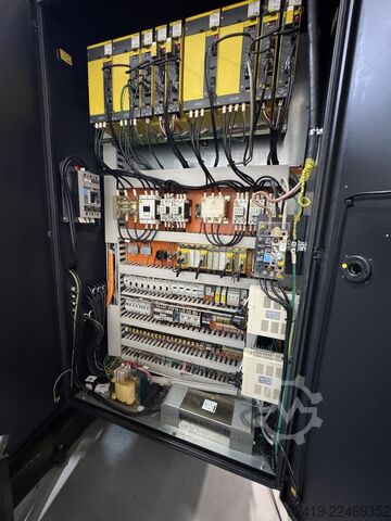 CNC-Dreh- und Fräszentrum Doosan Puma TT 2000 SY