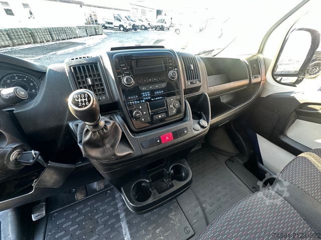 Pritschenwagen PEUGEOT Boxer Pritsche 335 L2 BlueHDi 130