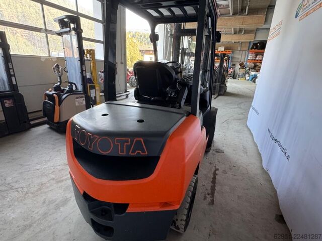Diesel Forklift Toyota 8FDF30
