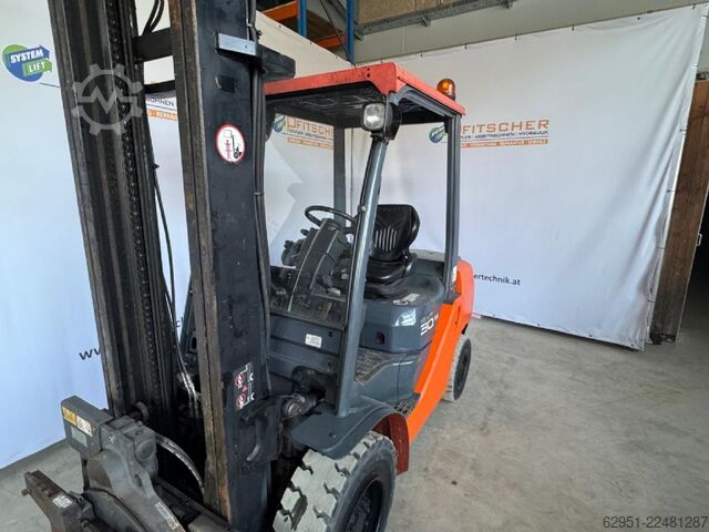Diesel Forklift Toyota 8FDF30