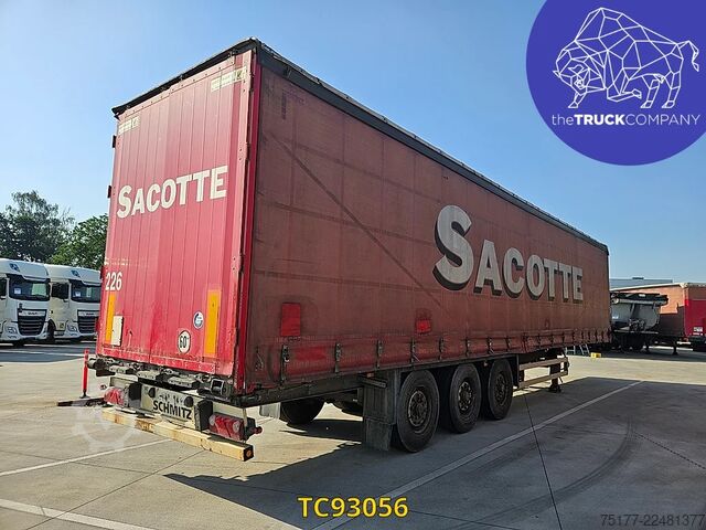 Sliding tarpaulins Schmitz Cargobull 