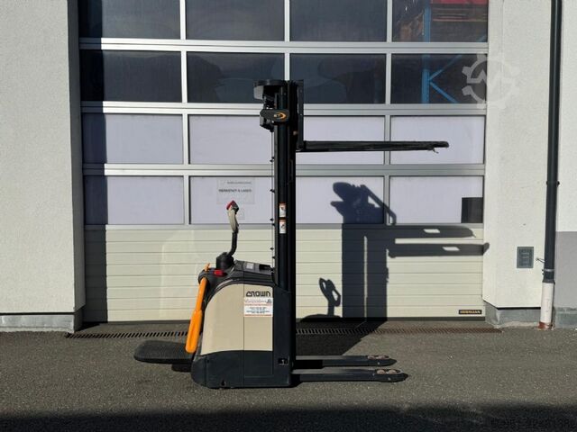 High Lift stacker Crown ET 4000 1.6