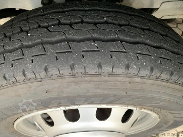 Sonderausbau-Transporter Ford Transit 350 Furgone in Lega