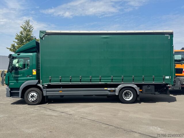 Flatbed truck with tarp MERCEDES-BENZ ATEGO 1527 L / LBW 2,0 T / 2 x AHK / 3 SITZER