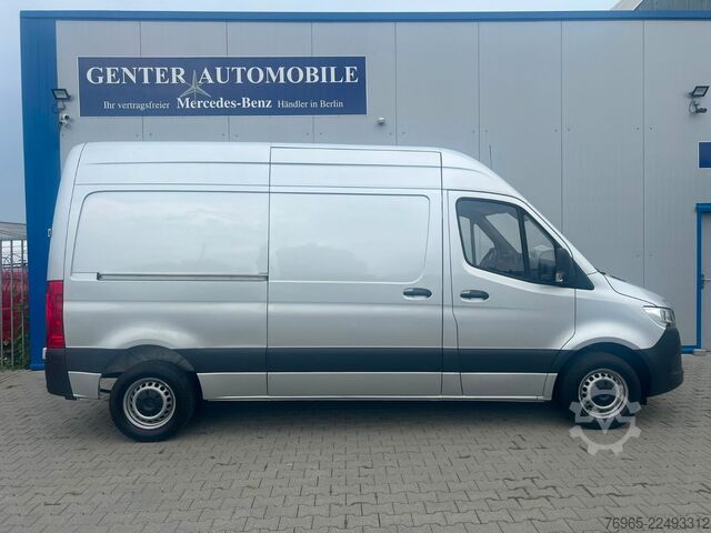 High top van MERCEDES-BENZ Sprinter 215 9G-TR HOCH+LANG KLIMA 3-SITZ KAMERA
