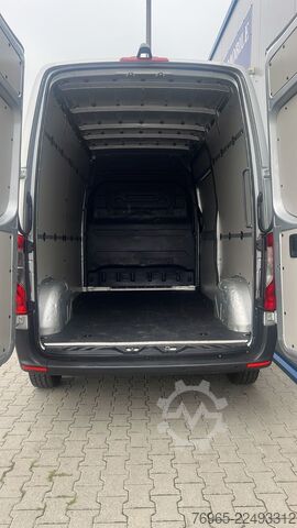 High top van MERCEDES-BENZ Sprinter 215 9G-TR HOCH+LANG KLIMA 3-SITZ KAMERA