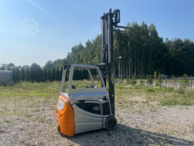 Electric - 3 wheels Still RX20-16 drive-in