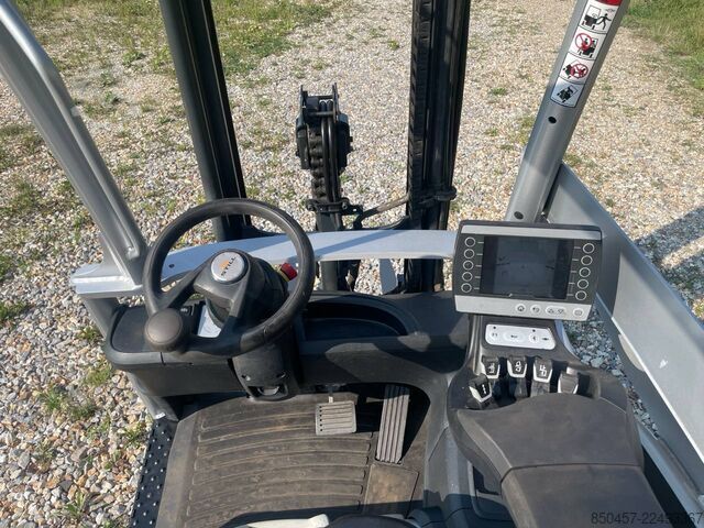 Electric - 3 wheels Still RX20-16 drive-in