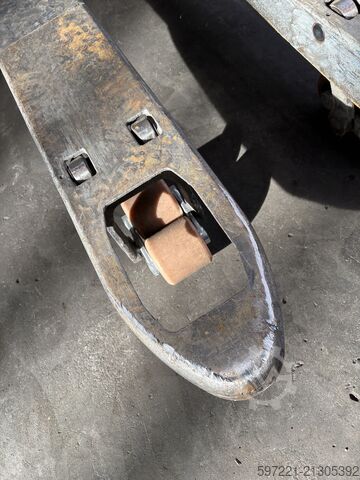 Elektrische Niederhubwagen Still EXU-S22