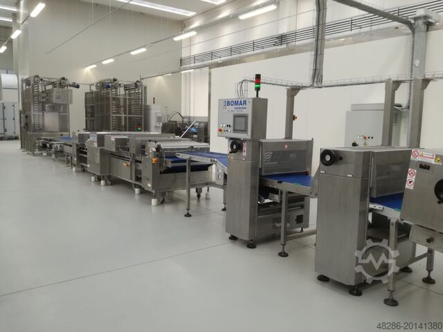 Filled mini cake & cupcake production line Tonelli, Imaforni, Comas filled Mini Cake + Cup Cake Line