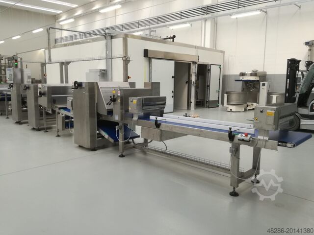 Filled mini cake & cupcake production line Tonelli, Imaforni, Comas filled Mini Cake + Cup Cake Line