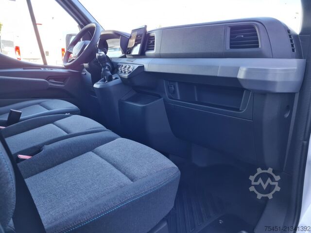 Pick-up van Renault Master 35 Pritsche lang AHK KLIMA PDC TEMPOMAT