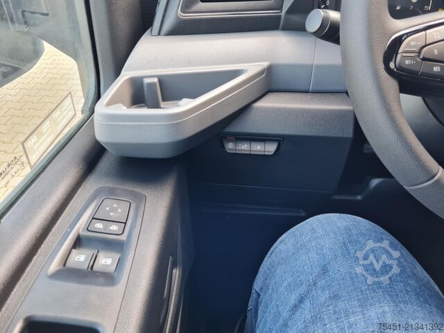 Pick-up van Renault Master 35 Pritsche lang AHK KLIMA PDC TEMPOMAT