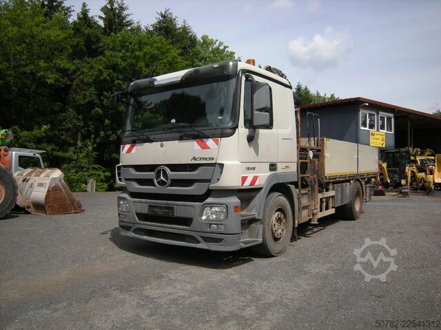 Truck mounted crane Mercedes-Benz Actros 1848
