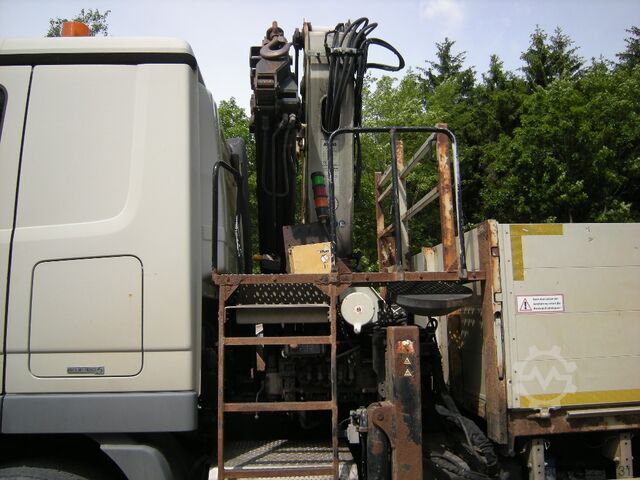 Truck mounted crane Mercedes-Benz Actros 1848