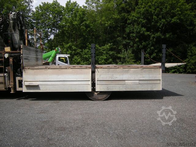 Truck mounted crane Mercedes-Benz Actros 1848