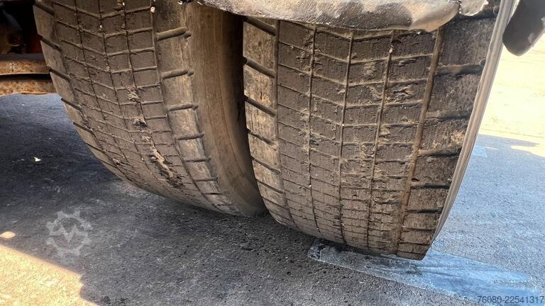 Standard tractor Renault Premium 385 (POMPE MANUELLE / MANUAL PUMP / GRA...