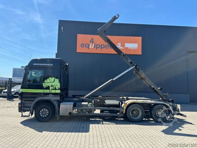 Hook arm system Mercedes-Benz Actros 2544 ACTROS 2644 6x2 / 3 PEDALS / RETARD...