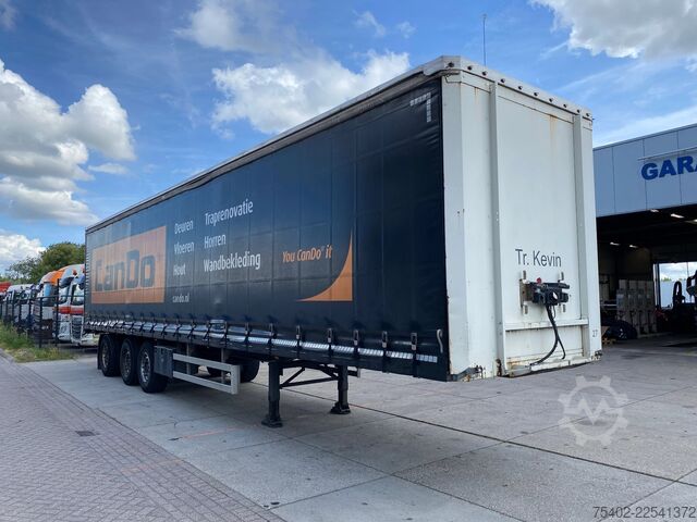 Curtain sided Pacton /Hard-Wood Floor / Steering Axle / 1x Lift Axle...