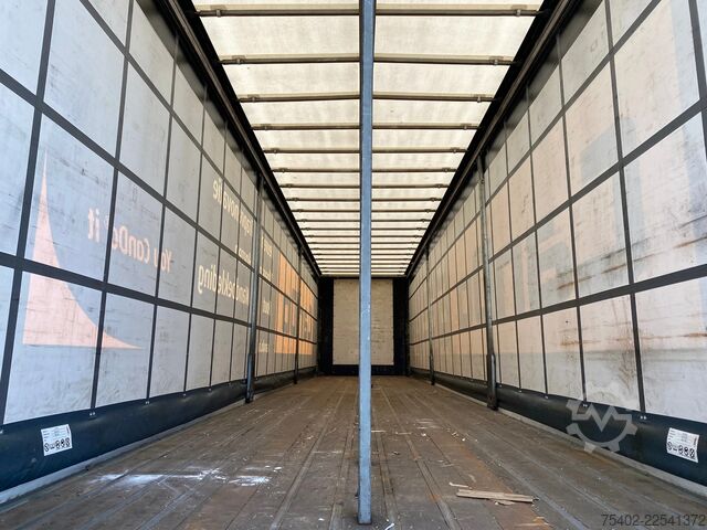Curtain sided Pacton /Hard-Wood Floor / Steering Axle / 1x Lift Axle...